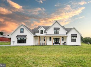 982 Kreutz Creek Rd, York, PA 17406