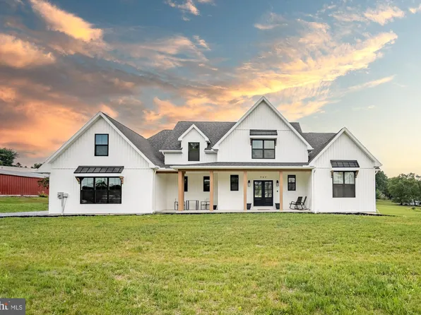 982 Kreutz Creek Rd, York, PA 17406