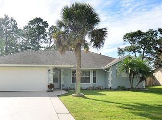 788 Americana Blvd NE, Palm Bay, FL 32907