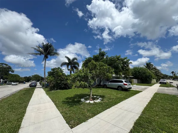 2200 SW 42nd Ave, Fort Lauderdale, FL 33317