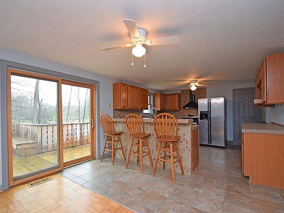 4th image of 1700 Lorelei Dr