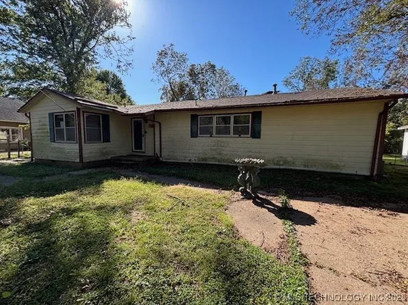 710 W Spruce St, Haskell, OK 74436