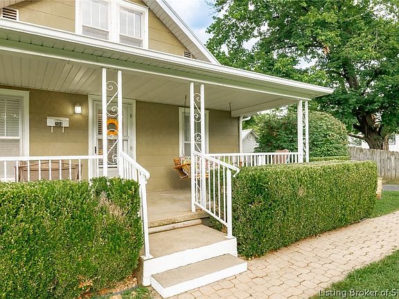 3rd image of 204 N Washington Boulevard