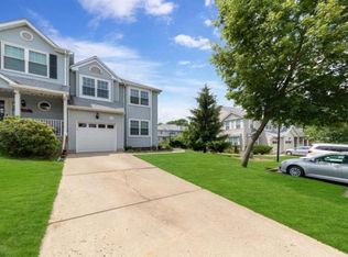 105 Castleton Rd, Princeton, NJ 08540
