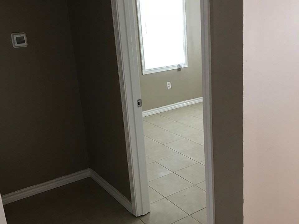 1st image of 2615 Delano Ave