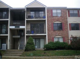 385 Lancaster Ct, Piscataway, NJ 08854