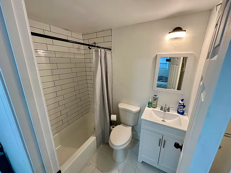 5148 Colonial Ave #B — Photo 3