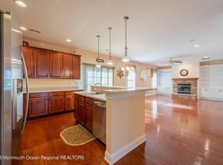 2 Springdale Rd, Whiting, NJ 08759