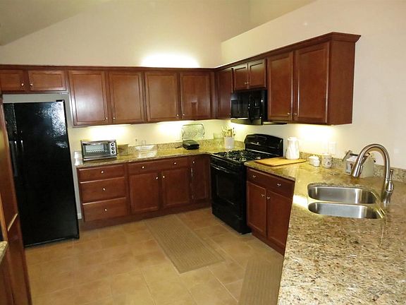 5th image of 3614 Sutton Dr #41