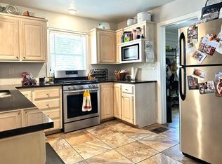 96 6th St, Marble Falls, TX 78654