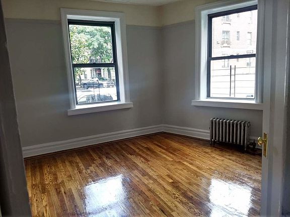 2nd image of 1014 55th St #3