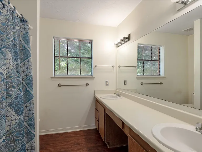 2401 Sycamore Ave #E7 — Photo 16