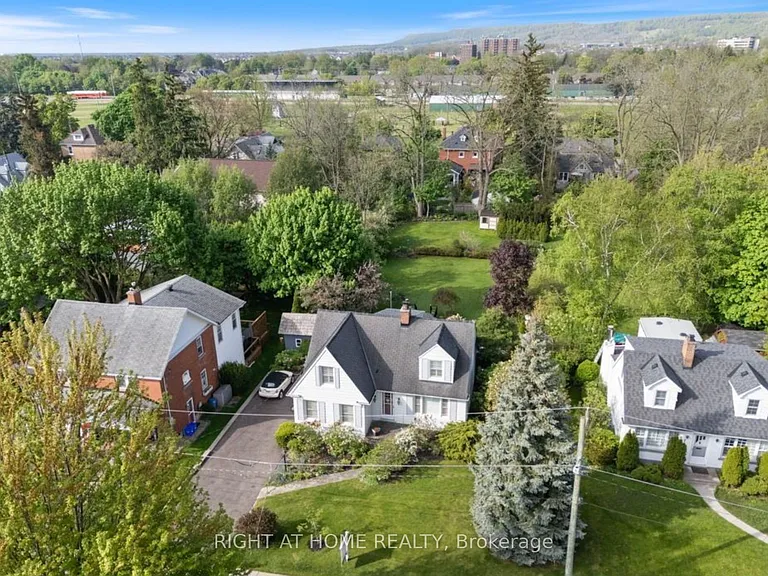 124 Lydia Ave — Photo 3
