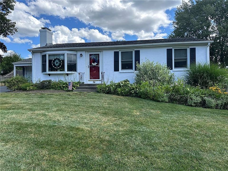 1st image of 24 Beachwood Dr