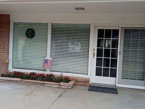  Back entrance 