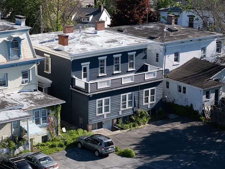 View of deck and 2nd floor apartment