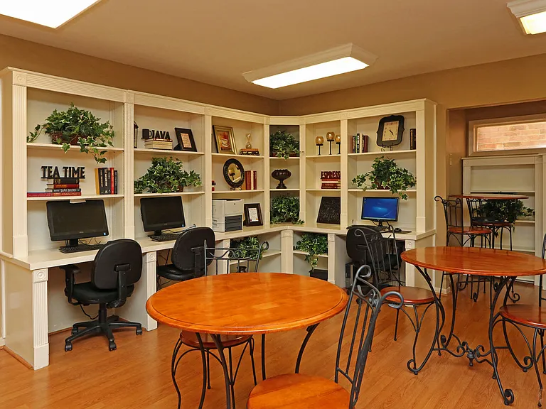 Dove Park Apartments — Photo 3