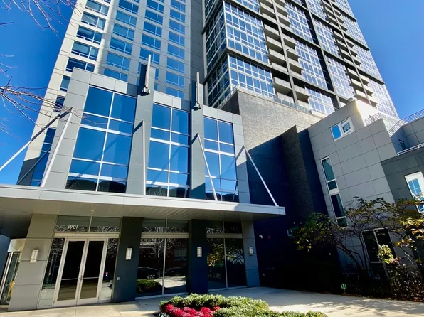 1901 S Calumet Ave #1502, Chicago, IL 60616