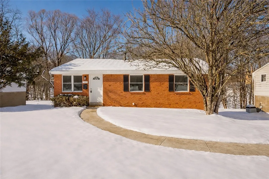 333 Stotler Rd photo 1