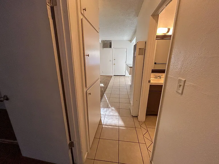 1341 Mulberry St — Photo 8
