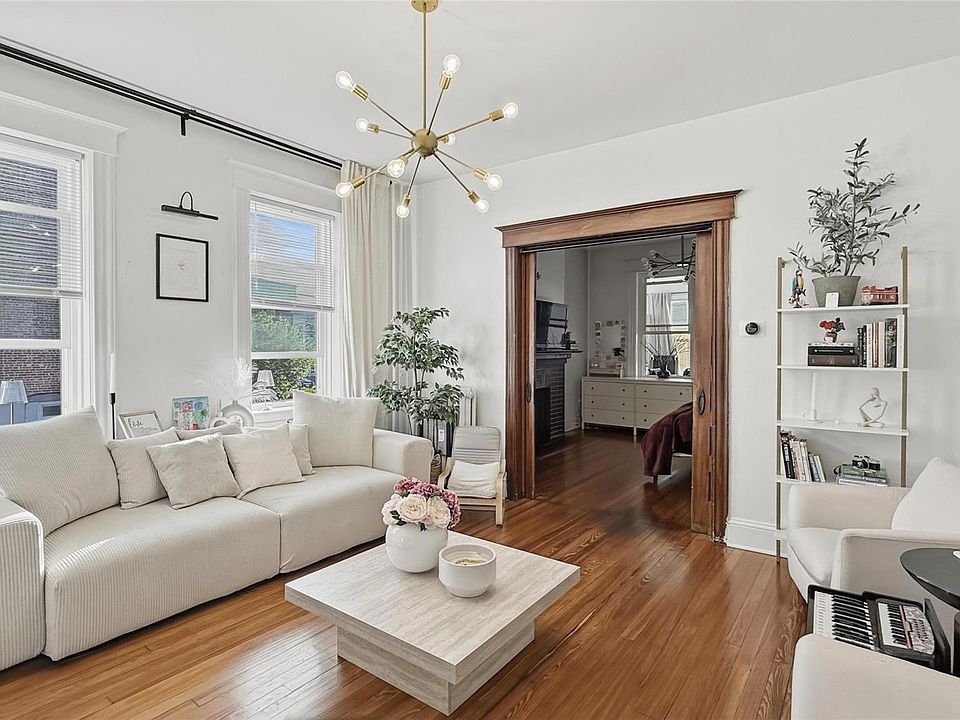 1st image of 167 Voss Avenue