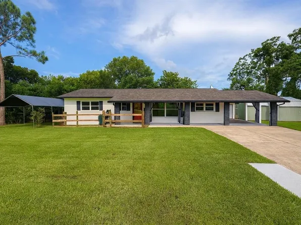 2304 Country Club Rd, Eustis, FL 32726