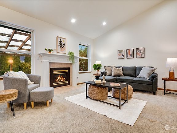 5th image of 15411 8th Avenue Ct E
