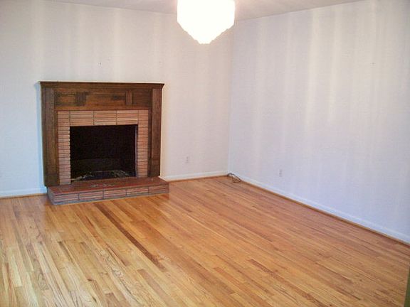 5th image of 288 Mulberry Pine St