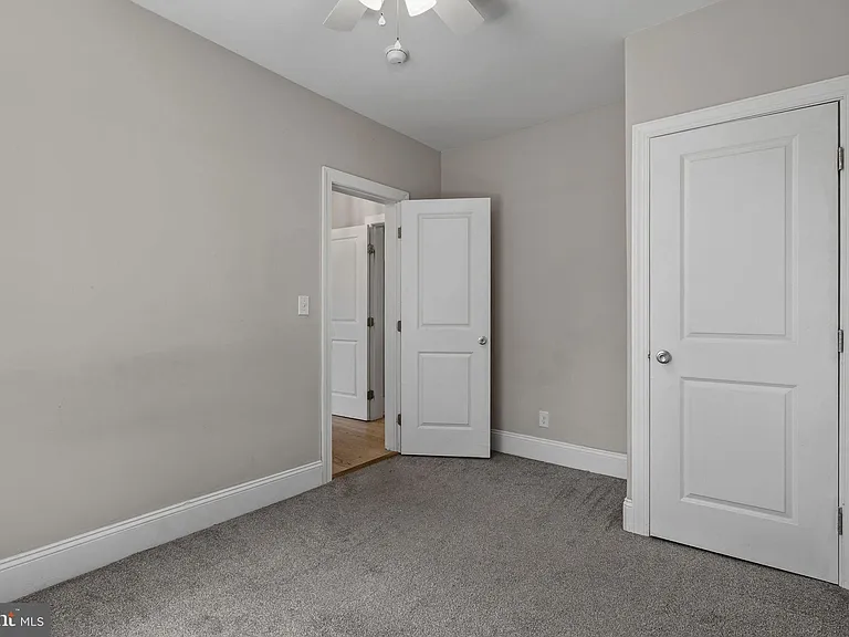 1515 Butler Pike — Photo 41