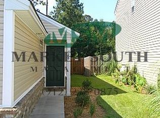 128 Lakepointe Dr, Savannah, GA 31407