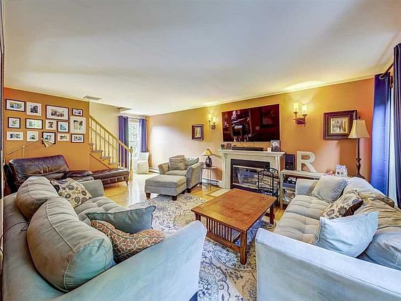 4th image of 9 Kettle Ct