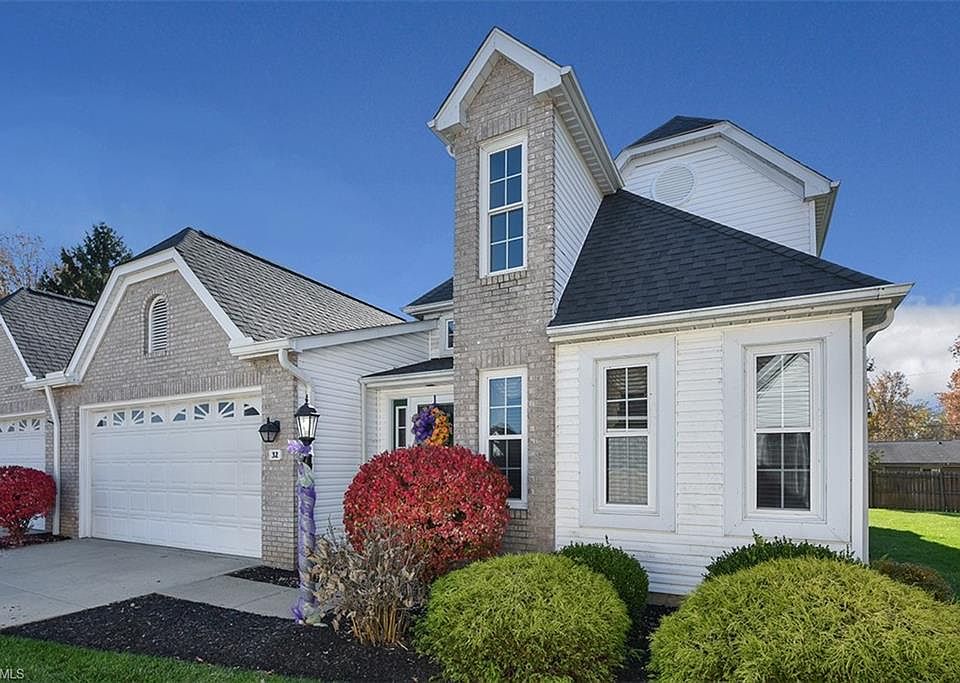 1st image of 32 Nantucket Row