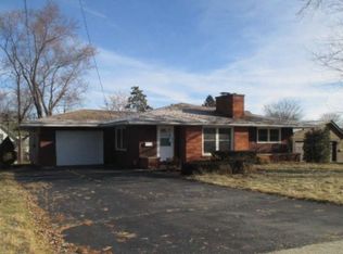 746 Dona Ct, Woodstock, IL 60098