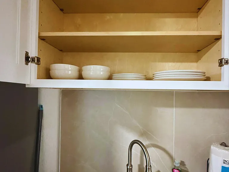 Complete dinnerware set with dinner plates, salad plates and soup plates.