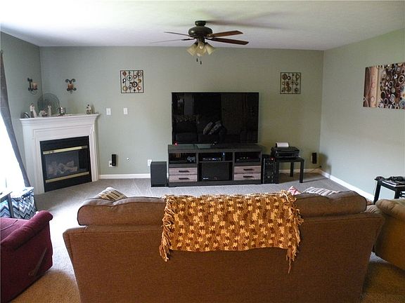 5th image of 13594 Sweet Briar Pkwy