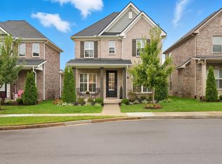 1024 Paddock Park Cir, Gallatin, TN 37066
