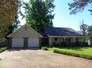 115 Windward Ct, Jackson, MS 39212