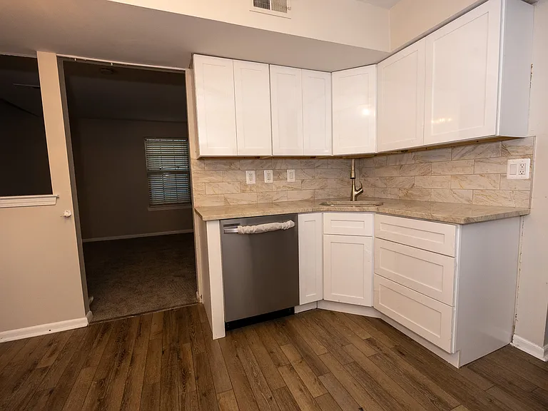 41 Country Hollow Cir — Photo 21