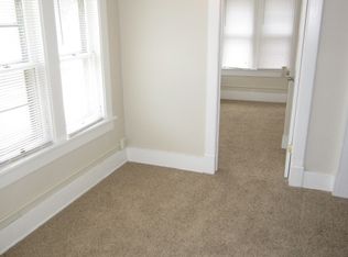 319 W 7th St, Mishawaka, IN 46544