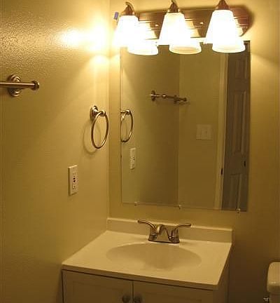 5th image of 9532 Emerald Park Dr APT 3