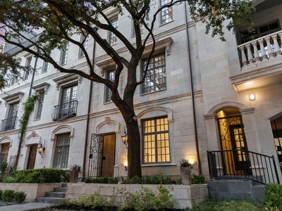 2214 Worthington St, Dallas, TX, 75204