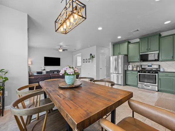 230 Eagle Brook Ln, Buda, TX 78610