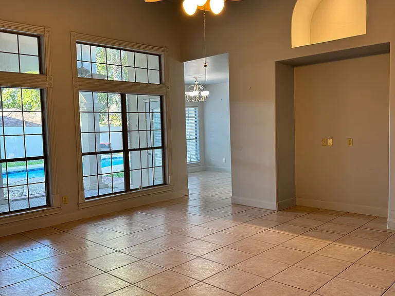 2407 Williams Ct — Photo 19