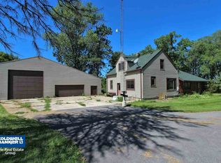 W3811 Culbertson Rd, Seymour, WI 54165