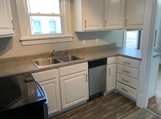 107 W Clarke St, Heyworth, IL