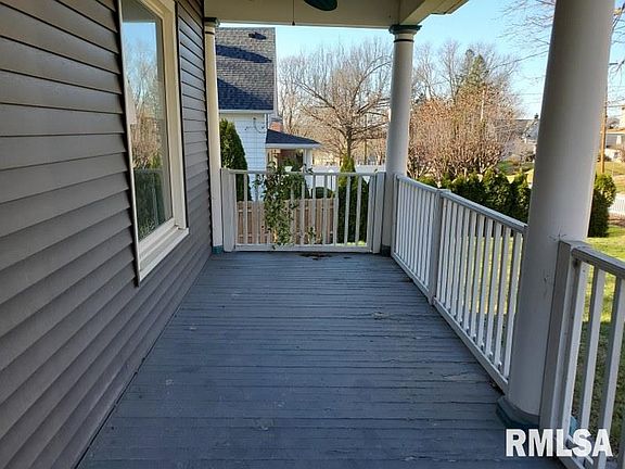 2nd image of 1400 45th Ave
