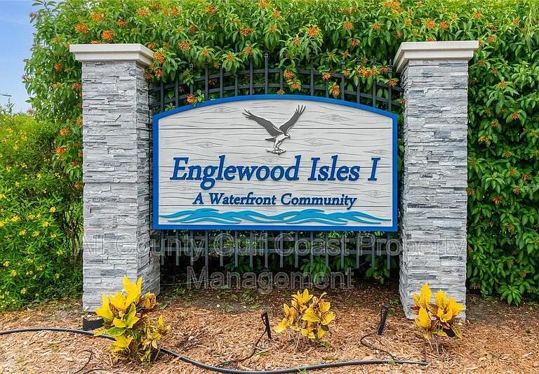 325 Englewood Isles Pkwy — Photo 17