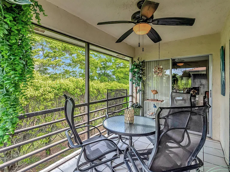 13194 Lucinda Palm Ct #D — Photo 16