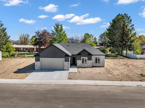 1205 Copper Dr, Rupert, ID 83350