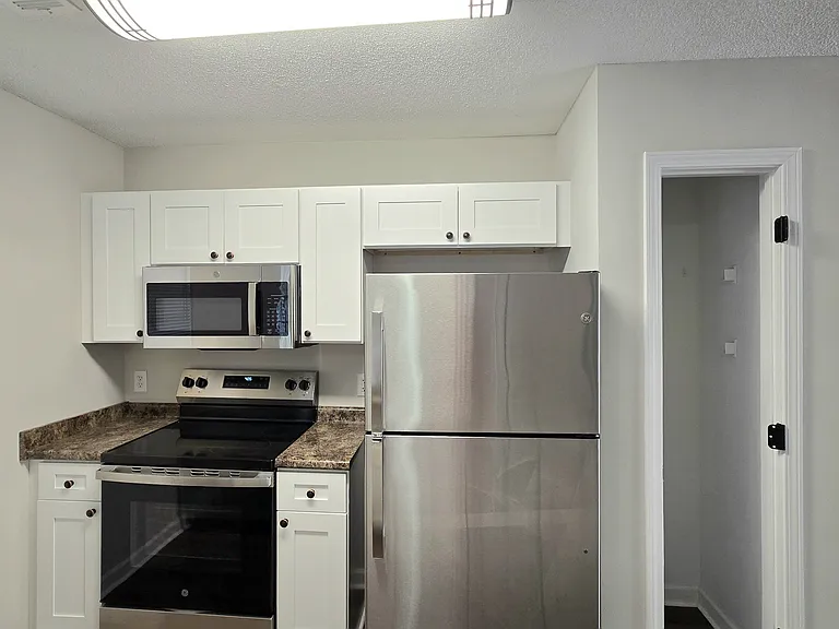 3065 Rushing St — Photo 3